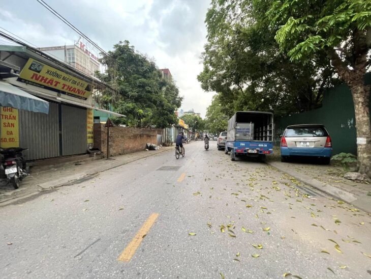 HOA LÂM nhỉnh 8 tỷ 45m LÔ GÓC Ô TÔ ĐỖ CỬA NGÕ THÔNG,LONG BIÊN HÀ NỘI