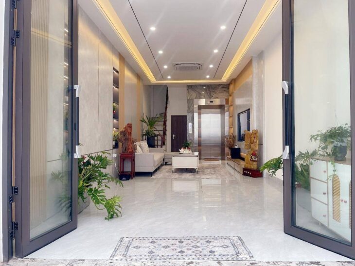 BÁN NHÀ HÀNG NHƯ TIẾP, BỒ ĐỀ, LONG BIÊN, SIÊU PHẨM 7 TẦNG, XÂY MỚI, FULL NỘI THẤT CAO CẤP, THANG