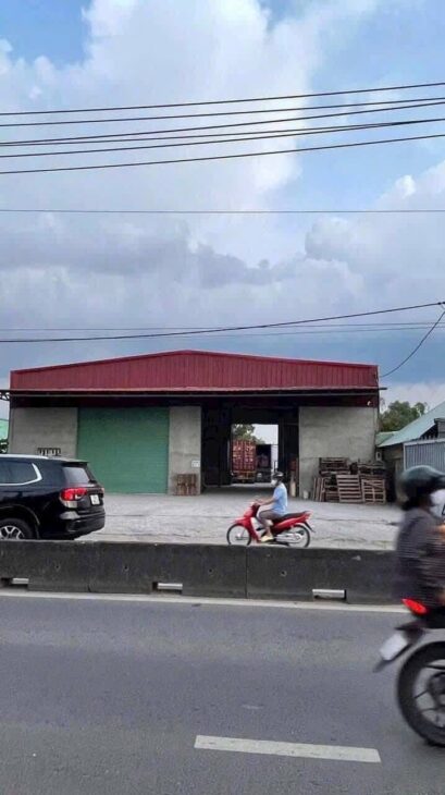 Bán nhà mặt tiền 20x60m giá 35 tỷ Đường Nguyễn Văn Bứa