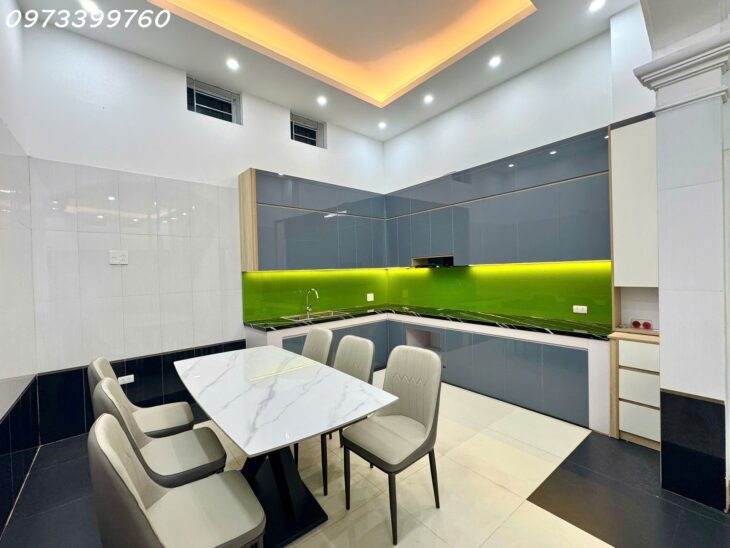 NHÀ VIP TRUNG TÂM HOÀI ĐỨC – 3 MẶT THOÁNG – Ô TÔ 7 CHỖ VÀO NHÀ