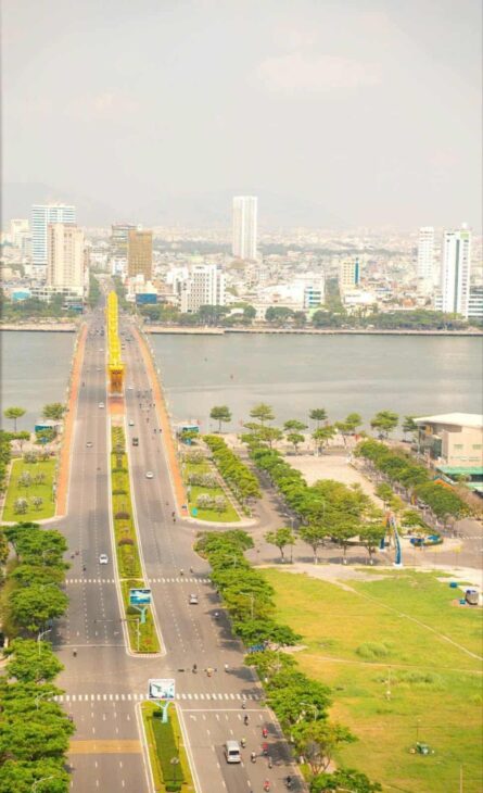 ???? Bán nhà 4 tầng, 3 ngủ gần Cầu Rồng, vài bước ra đường chỉ nhỉnh 3 tỷ.