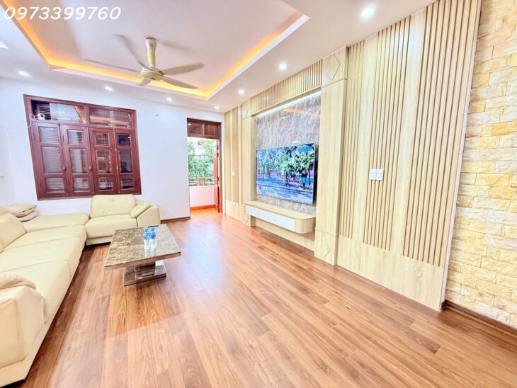 NHÀ VIP TRUNG TÂM HOÀI ĐỨC – 3 MẶT THOÁNG – Ô TÔ 7 CHỖ VÀO NHÀ