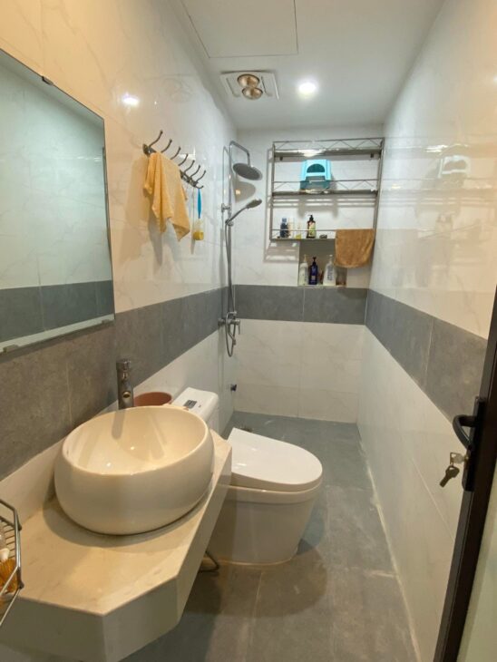 Bán nhà LôGóc Phố Kim Mã (Giang Văn Minh) 37/40m, 6Tầng, MT 4.8m 10.5 Tỷ KD tốt