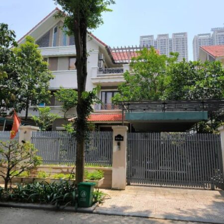 Bán biệt thự 250m2 5 tầng khu đô thị Bắc Hà, Tố Hữu, vị trí đẹp, sổ đỏ chính chủ