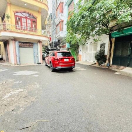 Bán nhà Phân Lô Ô tô tránh dừng đỗ- Phố Hoàng Văn Thái 52m2/ 5Tầng/MT 5.3m 19 Tỷ Bán nhà Phân Lô Ô tô tránh dừng đỗ- Phố Hoàng Văn Thái 52m2/ 5Tầng/MT 5.3m 19 Tỷ