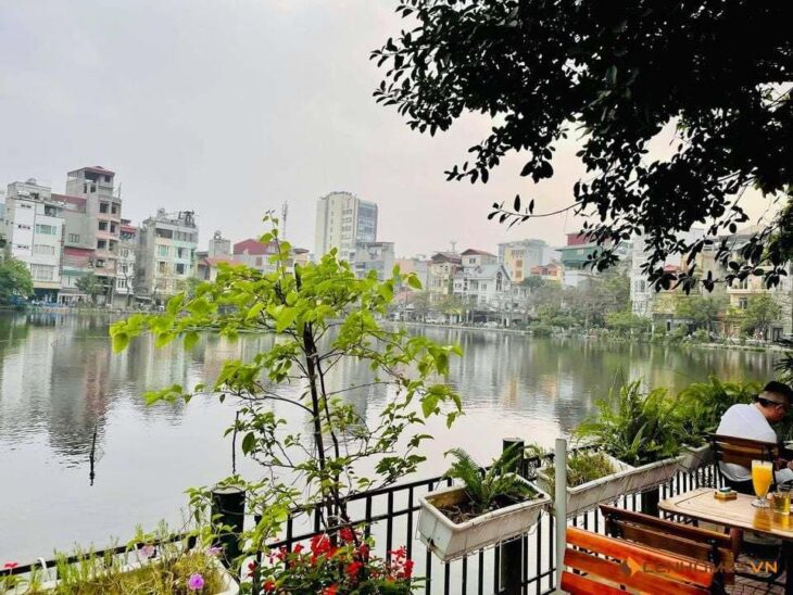 Mảnh Đất Hiếm-View Hồ Ngõ 135 Đội Cấn (Ngọc Hà) 95m/ MT 4.2m 36.8 Tỷ,Ôtô tránh