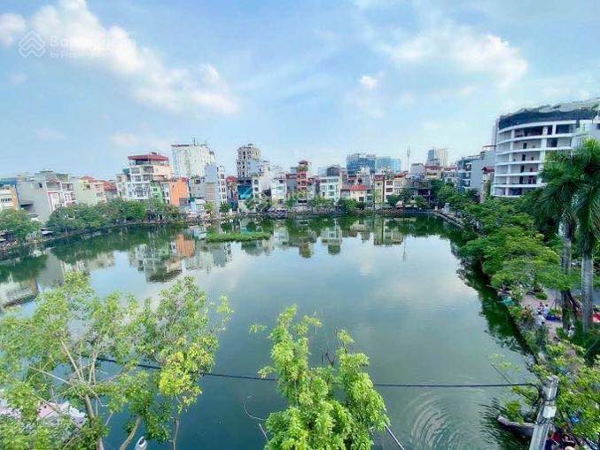 Mảnh Đất Hiếm-View Hồ Ngõ 135 Đội Cấn (Ngọc Hà) 95m/ MT 4.2m 36.8 Tỷ,Ôtô tránh