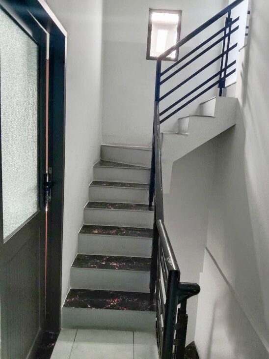 Bán nhà 3 tầng Tttp Biển Nha Trang tại hẻm Mai Xuân Thưởng , P. Vĩnh Hải ,Nha Trang , Khánh Hoà