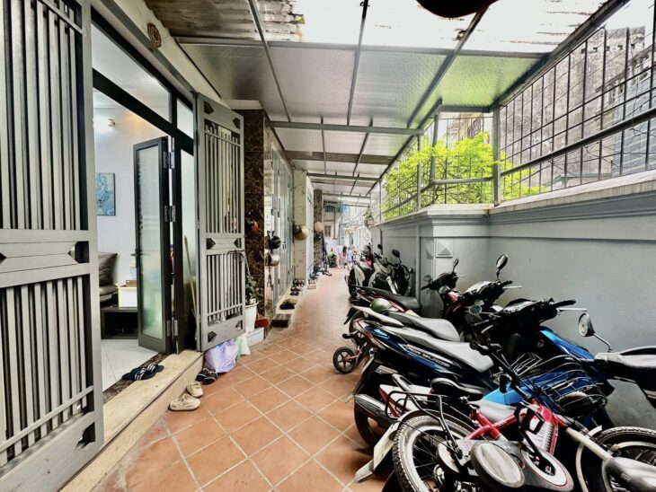 BÁN NHÀ KHƯƠNG ĐÌNH . 30M 5T MT3,5 GIÁ NHỈNH 7 TỶ CON THƯƠNG LUỌNG !