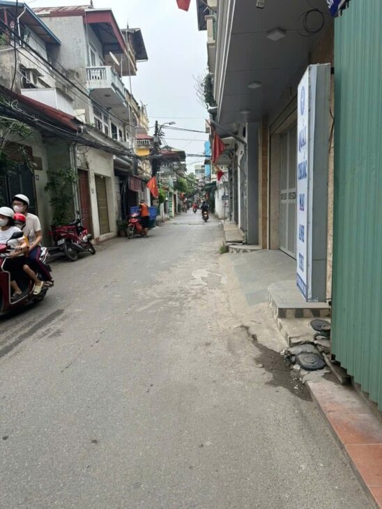 Chủ nhà cần tiền nên mới bán gấp nhà mặt đường Đông Mỹ- Thanh Trì, mt rộng, kinh doanh đỉnh. ????