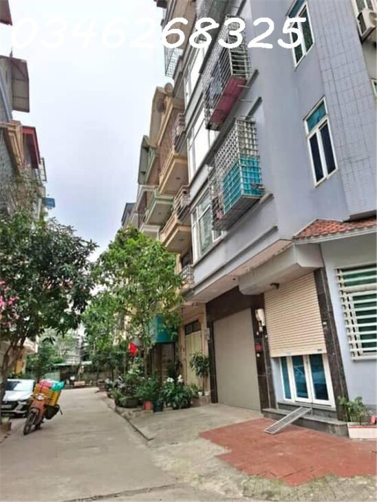 PHÂN LÔ – Ô TÔ TRÁNH – Ở SƯỚNG – VỈA HÈ – NHÀ ĐẸP KINH DOANH – CÁCH HỒ LINH ĐÀM CHỈ 30M