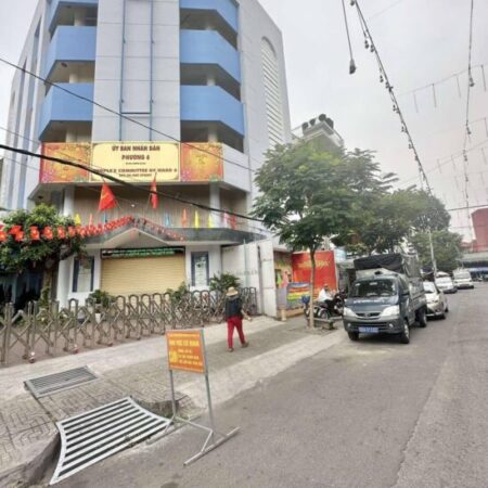 QUẬN 10 HẺM XE HƠI – 1 CĂN RA MẶT TIỀN – NGAY 3 THÁNG 2 – NGUYỄN LÂM – 40M2 – 2 TẦNG ĐÚC . MT 61