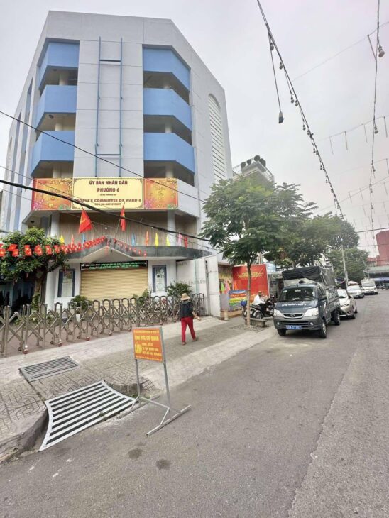 QUẬN 10 HẺM XE HƠI – 1 CĂN RA MẶT TIỀN – NGAY 3 THÁNG 2 – NGUYỄN LÂM – 40M2 – 2 TẦNG ĐÚC . MT 61