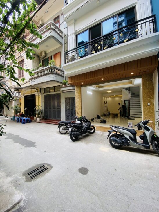 Bán nhà Phân Lô Ôtô tránh Hoàng Văn Thái 50/55m x 5Tầng Thang máy, MT 4.7m 21.6 Tỷ