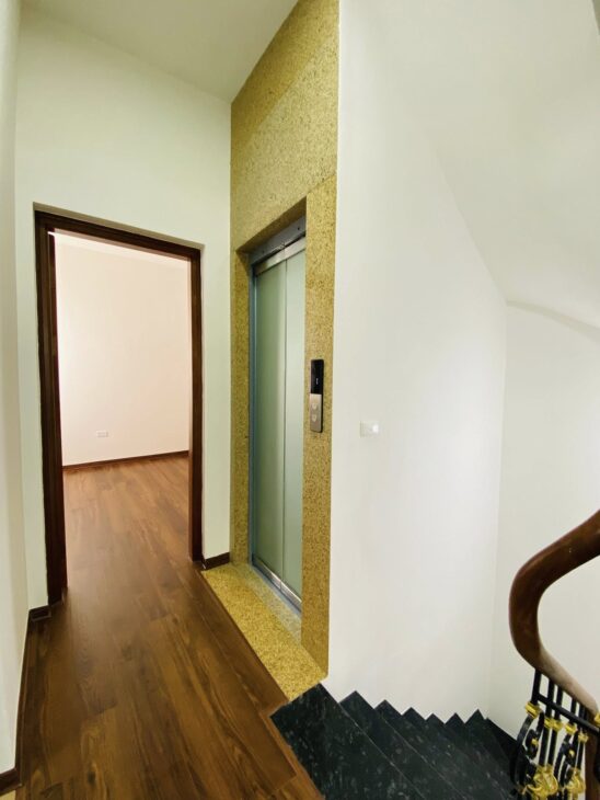Bán nhà Phân Lô Ôtô tránh Hoàng Văn Thái 50/55m x 5Tầng Thang máy, MT 4.7m 21.6 Tỷ