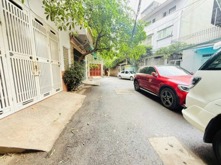 Bán nhà Phân Lô Ô tô tránh dừng đỗ- Phố Hoàng Văn Thái 52m2/ 5Tầng/MT 5.3m 19 Tỷ