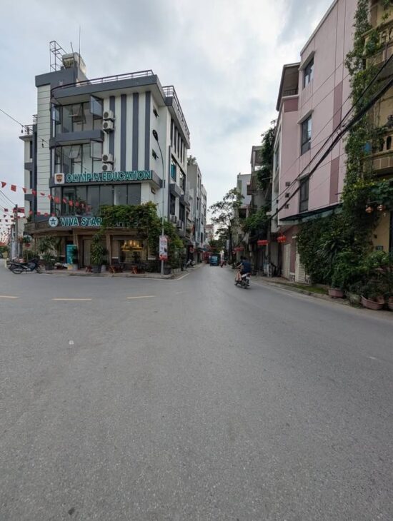 ???? BÁN NHÀ SIÊU HOT – NGAY SÁT VINHOMES ĐAN PHƯỢNG –. 60m² – 5 TỶ – ÔTO ĐÁNH VÕNG TRƯỚC CỬA