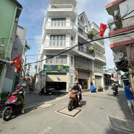 Nhà góc 2 mặt tiền Hoa Đào, DT 39m2, 5 tầng, 5 phòng ngủ, giá 14.8 tỷ có TL