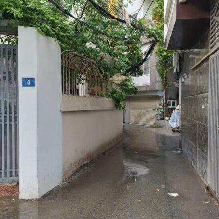 BÁN NHÀ QUAN NHÂN ! NHÀ MỚI 42M 4T MT4,2 M GIÁ 9,8 TỶ NHÀ MỚI NGÕ RỘNG 2.5 M TẶNG FULL NỘI THẤT