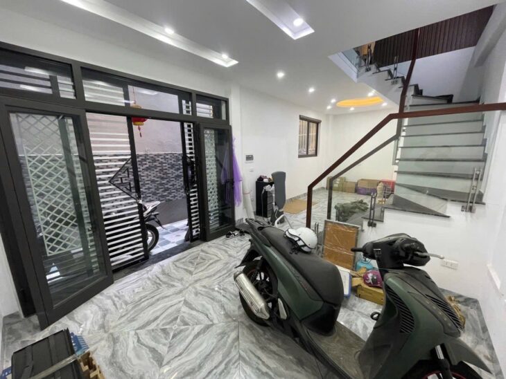 SIÊU ĐẸP ĐỘI CẤN- BA ĐÌNH,NGÕ RỘNG -42M2 x 5 Tầng,4 PN ĐỦ CÔNG NĂNG -CHỈ VIỆC VỀ Ở