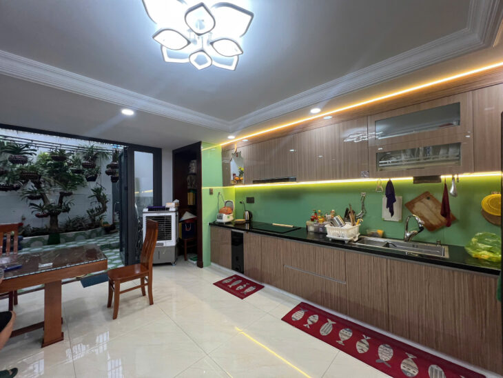 Nhà 4 tầng HXT Phạm Văn Bạch ngang 5m 110m2 tặng NT cao cấp gần nhà hàng ẩm thực 13.3 tỷ.