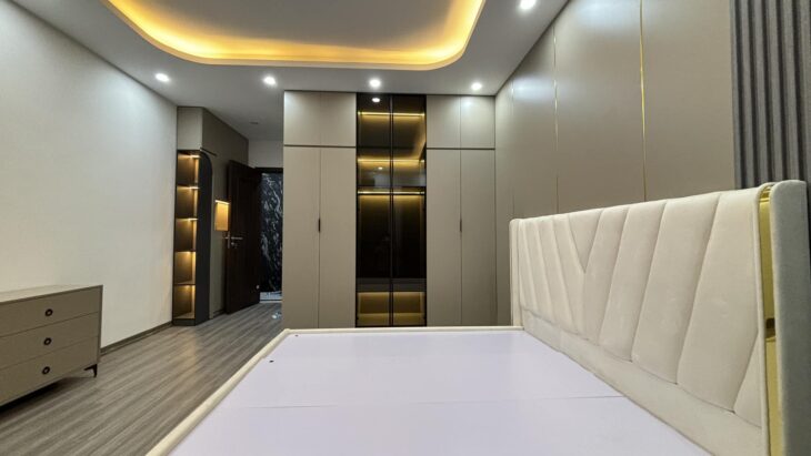 Nhà Mới Minh Khai, gần chợ mơ, Thang Máy 6 Tầng Tặng Nội Thất Xịn 37m2 Giá 8.6 Tỷ