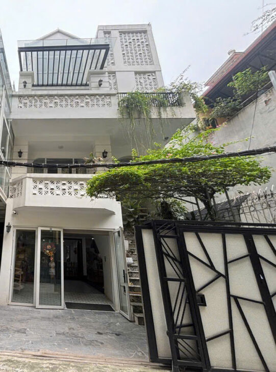 CĂN HỘ DÒNG TIỀN (CCMN) PHỐ BÙI XƯƠNG TRẠCH, GẦN PHỐ, DOANH THU 90TR/ THÁNG, 7 TẦNG THANG MÁY, ĐỦ