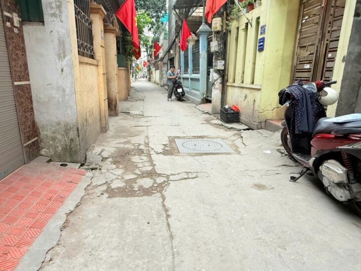 BÁN NHÀ ĐỊNH CÔNG, Ô TÔ ĐỖ CỬA, DT 42M2, 7 TỶ