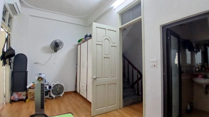 Bán nhà Đại Từ, Hoàng Mai, ngõ 3 gác tránh xe máy, sát đường ô tô, 33m2, 6.99 tỷ