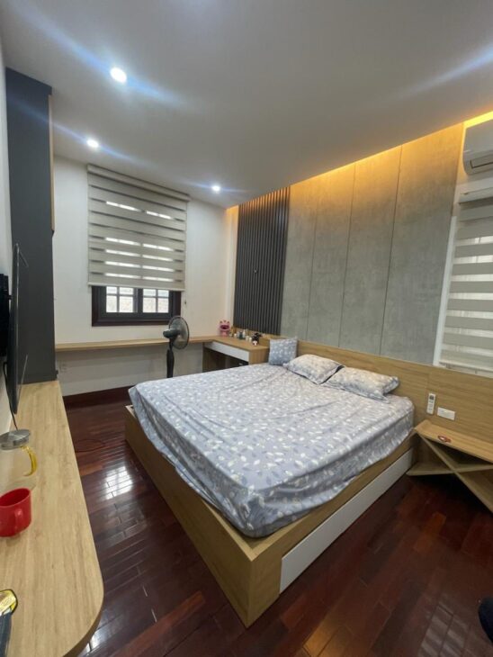 BÁN NHÀ NGUYỄN CHÍNH – LÔ GÓC – 45M2 – 14.2 TỶ – Ô TÔ TRÁNH – KINH DOANH