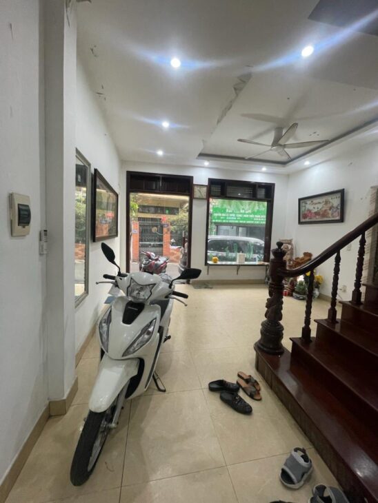 BÁN NHÀ NGUYỄN CHÍNH – LÔ GÓC – 45M2 – 14.2 TỶ – Ô TÔ TRÁNH – KINH DOANH