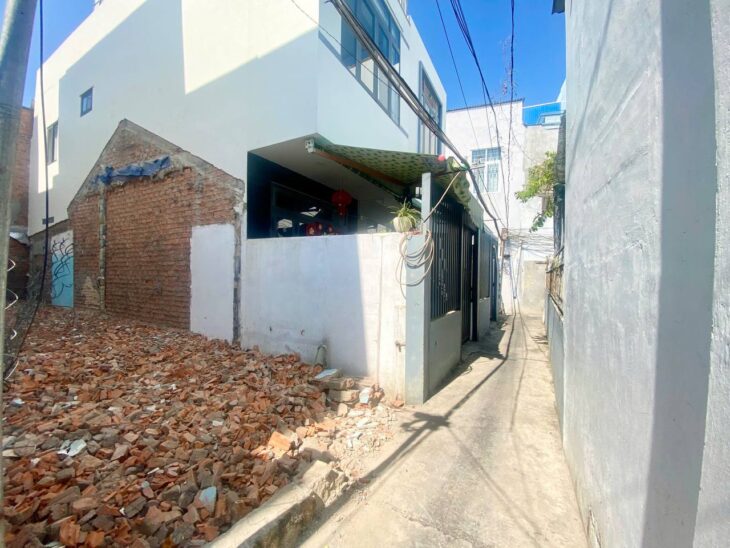 BÁN LÔ ĐẤT HẺM XE MÁY ĐƯỜNG ĐỒNG NAI, NHA TRANG.