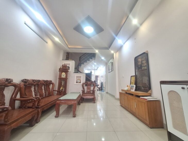 Bán nhà 4 tầng, 60m², 4PN, 3WC, Q.9, 6.4 tỷ, sổ hồng