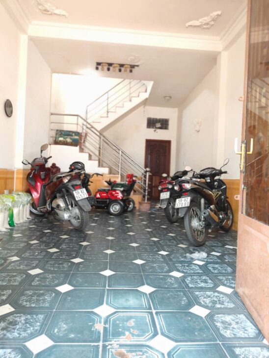 Bán nhà MTKD Nguyễn Thái Sơn 89m2 ngang 4.3m 3 tầng KD sầm uất cạnh BV 175 chỉ 19.8 tỷ