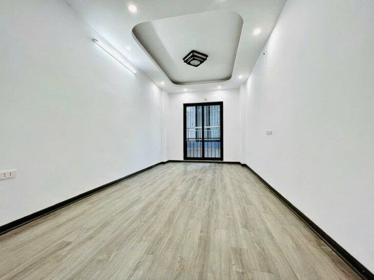 BÁN NHÀ 5 TẦNG 3 PHÒNG NGỦ -THƯỢNG THANH- LONG BIÊN – 33M² – GIÁ 6.250 TỶ – SỔ ĐỎ , SỔ ĐỎ CHÍNH CHỦ