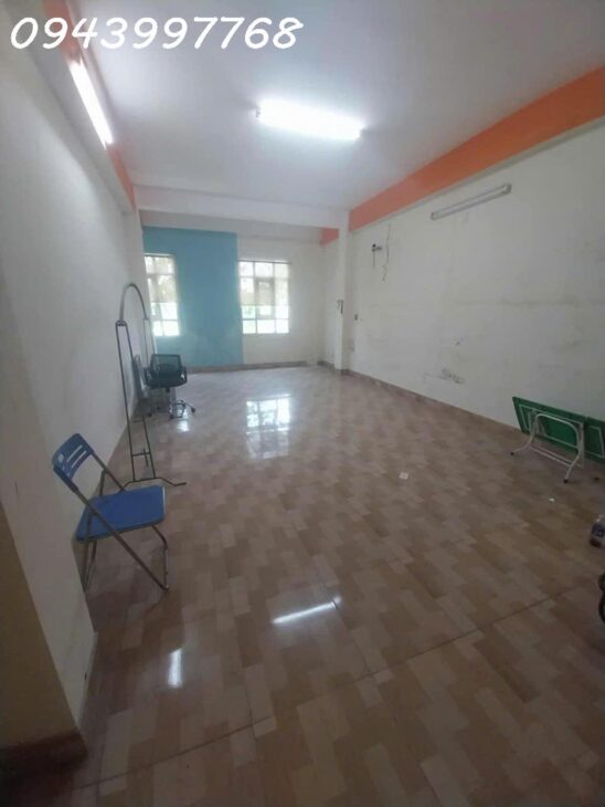 CHO THUÊ MẶT BẰNG Đường 10m5 NGUYỄN VĂN TẠO ngay sát bên hông bến xe Đà Nẵng