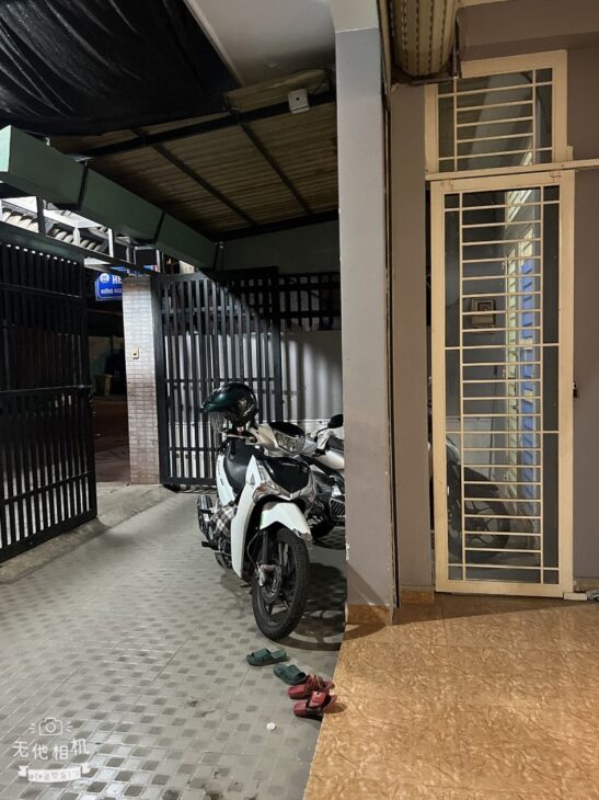 Bán nhà MẶT TIỀN kinh doanh đa ngành nghề,ngang KHỦNG 8,5m,gần chợ Xóm Vắng