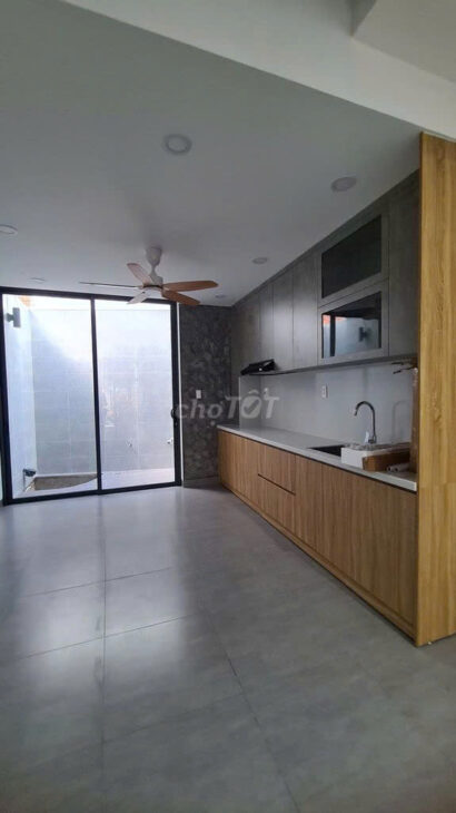 Cho Thuê Nhà HXH 75m2, 3PN, Nhà Mới 100% Hẻm 220 Đường Hoàng Hoa Thám, Phường 5, Bình Thạnh