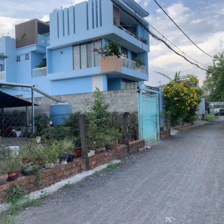 Bán đất cách mặt tiền 30m vươn lài phường an phú đông q12, sổ vuông nở hậu, cho phép xây nhà 4