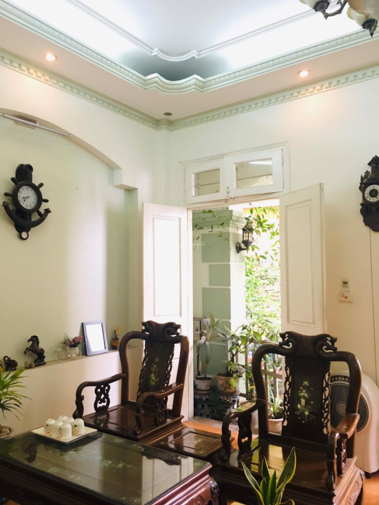 Cho thuê nhà riêng trong ngõ Cầu Giấy, 4 tầng, 3 ngủ, cách mặt đường ô tô 30m. Giá thuê 10tr/tháng