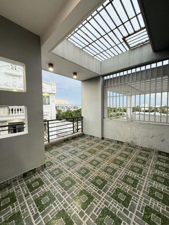 Nhà Đẹp 64m² – 4PN – Xe Hơi Tới Cửa – Giá Tốt Ngất Ngây! Chính Chủ Bán Nhà Xây Kỹ – Full Nội