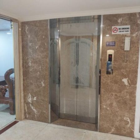 Khách sạn đang kinh doanh cần bán gấp, CMT8 Quận 3, 7 tầng, thu nhập 150tr/tháng, giá 30 tỷ TL