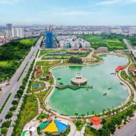 biệt thự mini Ngọc Thuỵ, 120m x 3 tầng, mặt tiền 6m, sân vườn tiểu cảnh, ôtô vào nhà