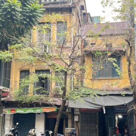 NHÀ RIÊNG 5PN, 5WC PHỐ CỬA NAM PHÙ HỢP KHAI THÁC HOMESTAY CÓ SÂN GIÁ LINH HOẠT NHÀ RIÊNG 5PN, 5WC PHỐ CỬA NAM PHÙ HỢP KHAI THÁC HOMESTAY CÓ SÂN GIÁ LINH HOẠT
