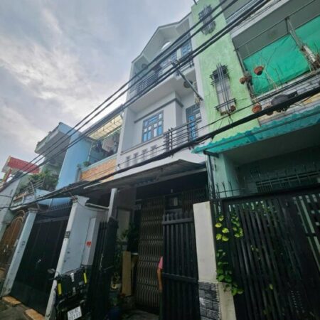 Bán gấp nhà Quận 8, 3 tầng, hẻm an ninh – chỉ hơn 5 tỷ