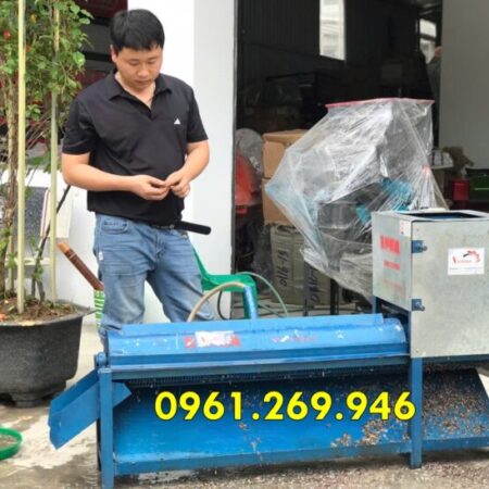 Máy tách vỏ ruột ốc làm thức ăn chăn nuôi thủy sản Vinmax VMTV1000 Máy tách vỏ ruột ốc làm thức ăn chăn nuôi thủy sản Vinmax VMTV1000
