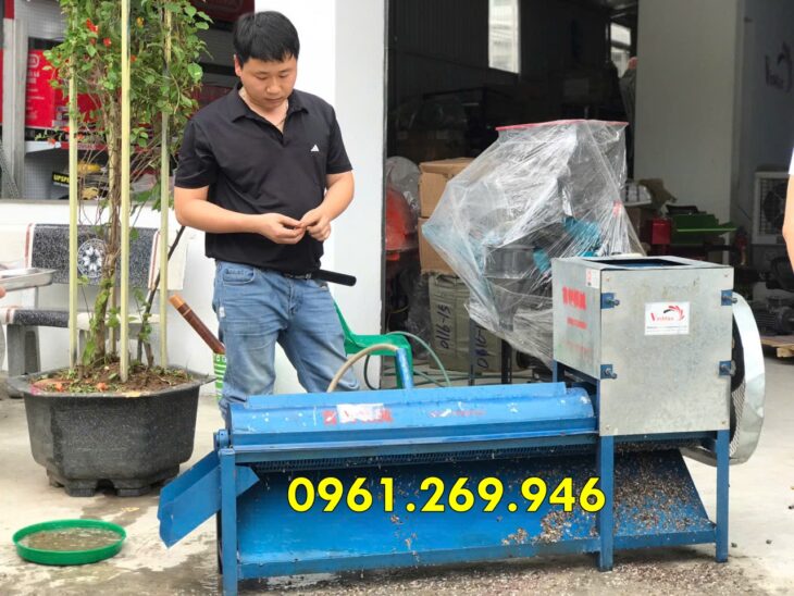 Máy tách vỏ ruột ốc làm thức ăn chăn nuôi thủy sản Vinmax VMTV1000