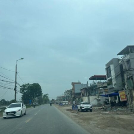 ĐƯỜNG Ô TÔ – ĐẤT VUÔNG ĐẸP – CÁCH TRỤC CHÍNH KINH DOANH 50M – TIỆN ÍCH BẠT NGÀN