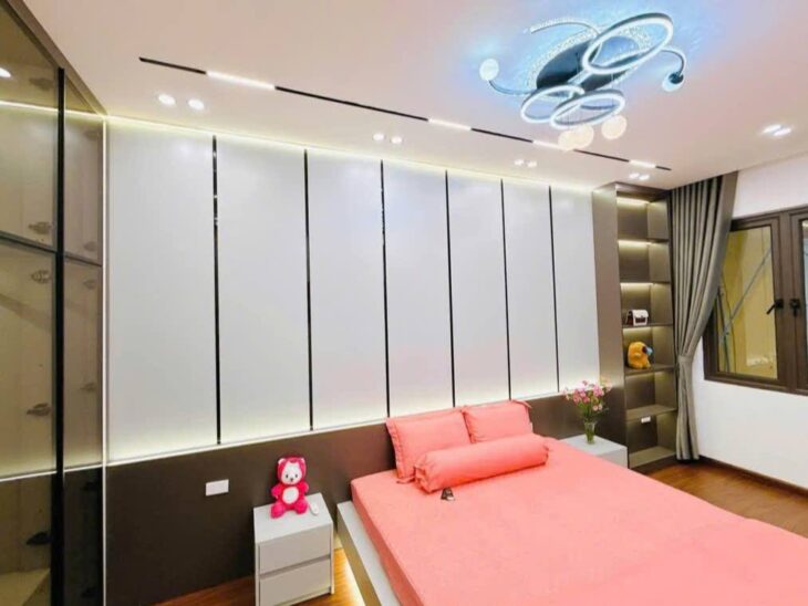 -Bán nhà Đẹp Gia Quất – Full Nội Thất – gần Oto – 5 Tầng – nhỉnh 5 tỷ (Thương Lượng)