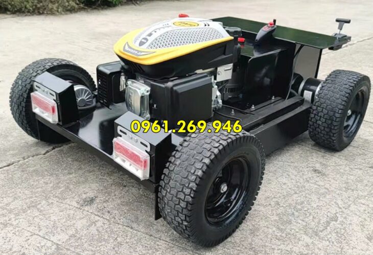 Máy cắt cỏ chạy xăng điều khiển từ xa Turbo HYR112